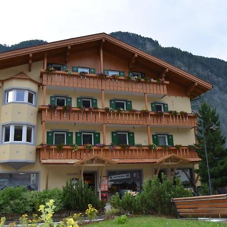 Hotel Ladina Кампителло-ди-Фасса Экстерьер фото