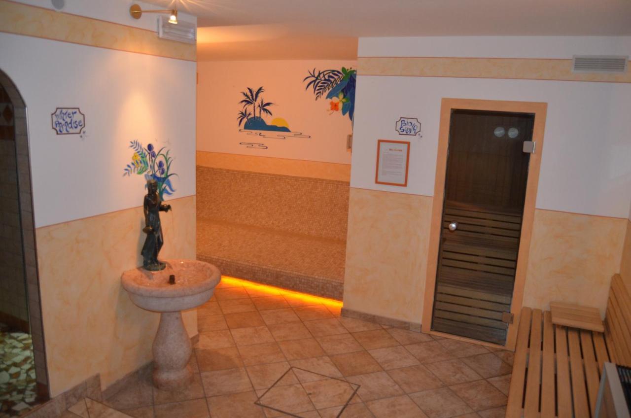 Hotel Ladina Кампителло-ди-Фасса Экстерьер фото