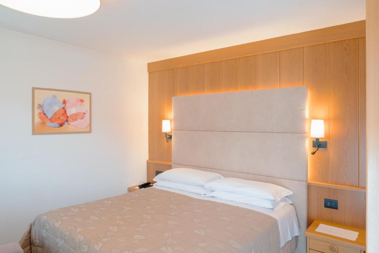 Hotel Ladina Кампителло-ди-Фасса Экстерьер фото