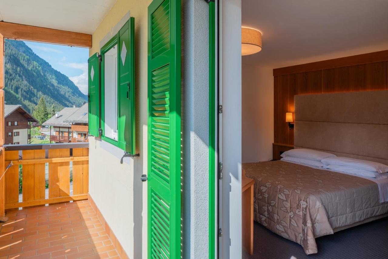 Hotel Ladina Кампителло-ди-Фасса Экстерьер фото