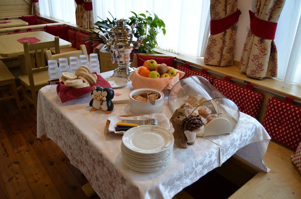 Hotel Ladina Кампителло-ди-Фасса Экстерьер фото
