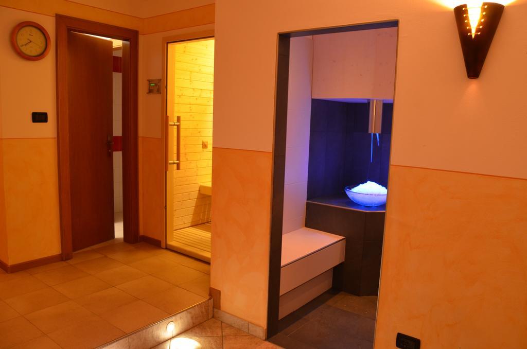 Hotel Ladina Кампителло-ди-Фасса Экстерьер фото
